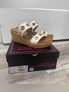 Hi Tide White Corkys Wedge Sandal White and gold Sandals Size 8 Includes box